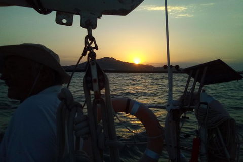Sailing Boat Overnight Live Aboard Experience Townsville - Attractions Sydney 1