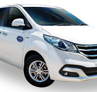 Luxury Van Private Transfer Port Douglas - Cairns - Attractions Sydney
