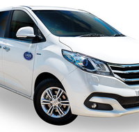 Luxury Van Private Transfer Trinity Beach - Cairns - Attractions Sydney