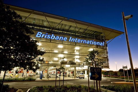 13 Seat Minibus | Brisbane Airport - Sunshine Coast Private Transfer - Attractions Sydney 6