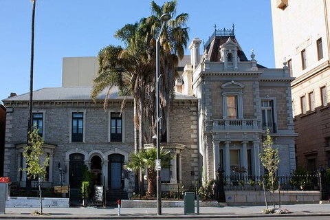 Adelaide Airport Transfers : Airport ADL To Adelaide City In Luxury Car - Attractions Sydney 4