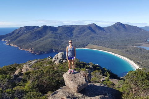 4-Day Fabulous Tasmania Tour: Wineglass Bay, Port Arthur, Devils & Bruny Island - Attractions Sydney 0