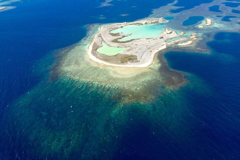 Abrolhos Islands Fixed-Wing Scenic Flight - Attractions Sydney 4