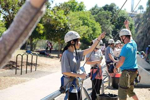 Rock Climbing At The Kangaroo Point Cliffs In Brisbane - Attractions Sydney 3