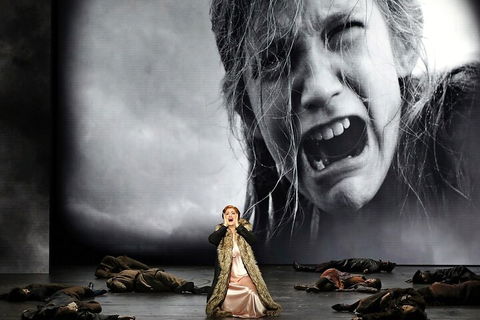Opera Performance At The Sydney Opera House - Attractions Sydney 4