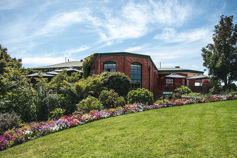 Yarra Valley Premium Tour Inc Lunch And Cheese And Wine Pairing At De Bortoli - Attractions Sydney 3