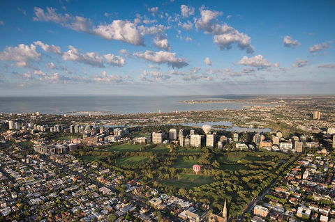 Melbourne Sunrise Balloon Flight & Champagne Breakfast - Attractions Sydney 3