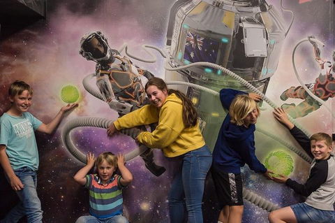 Best VR Escape Room Melbourne | 60 Minutes To Escape | Fun For The Whole Family - Attractions Sydney 1